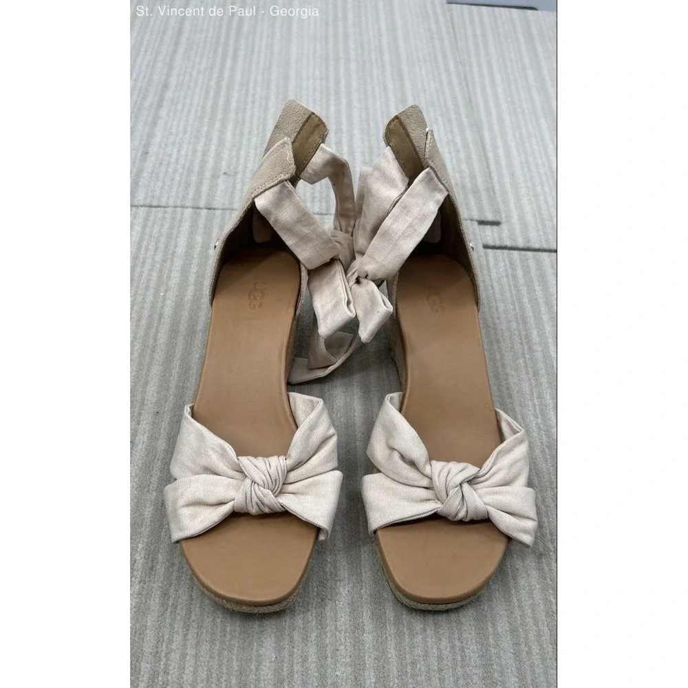 Ugg Yarrow Wedge Beige Solid Heel Women's Size 4.5 Strappy Bow